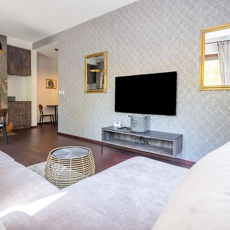 Inpoint 2-Bedrooms Apartment With Private Garden And Free Parking 크라쿠프 외부 사진