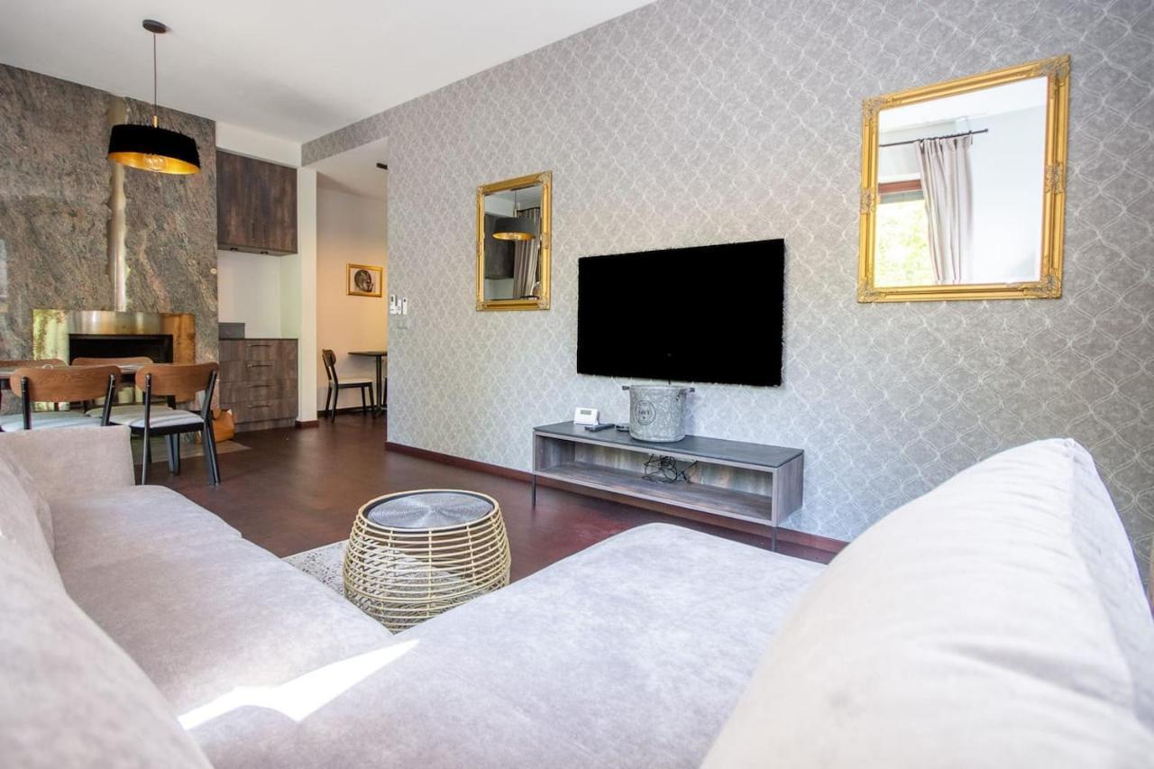 Inpoint 2-Bedrooms Apartment With Private Garden And Free Parking 크라쿠프 외부 사진
