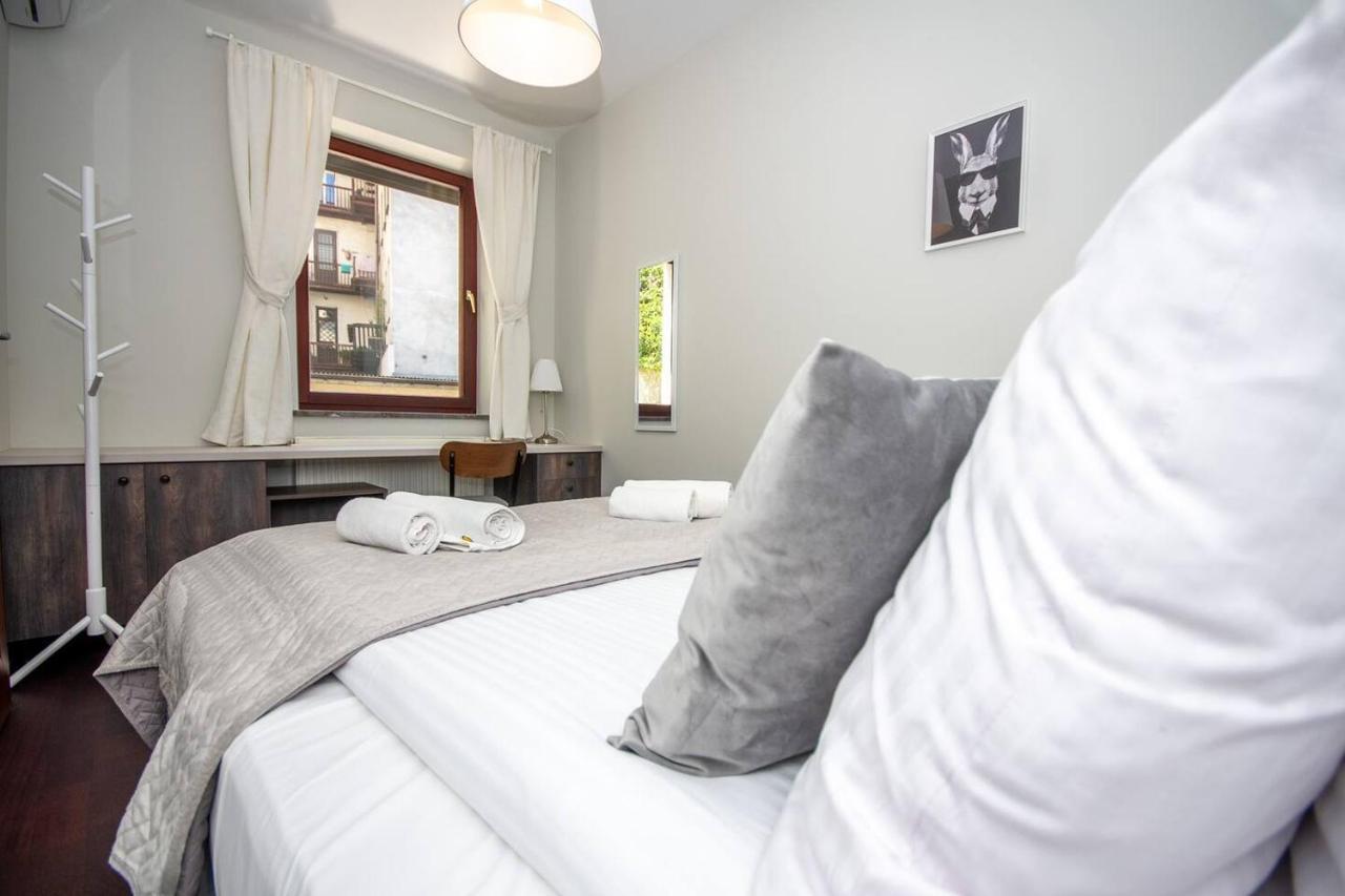 Inpoint 2-Bedrooms Apartment With Private Garden And Free Parking 크라쿠프 외부 사진